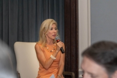 5EBE37F3-DF8B-417B-B121-639926B44E6F